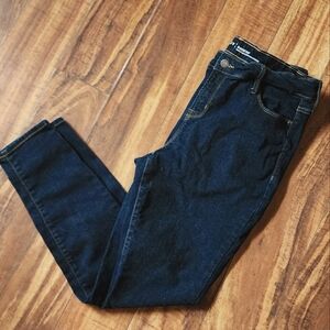 ROCKSTAR SCULPT JEANS
